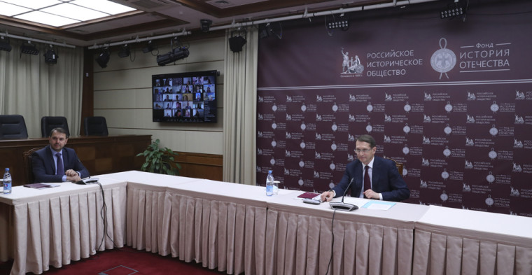 Поздравляем директора школы Никульшина С.М. с победой во Всероссийском конкурсе..